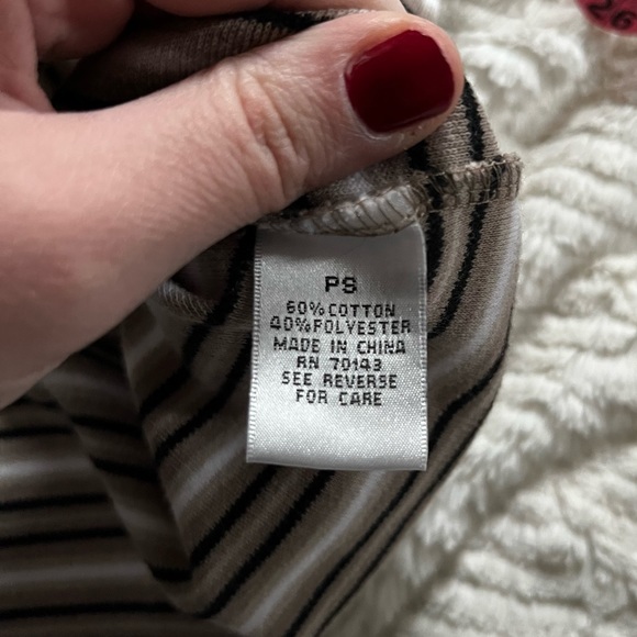 Hastings & Smith Striped Short Sleeve Top Size Small Petite - Picture 7 of 12